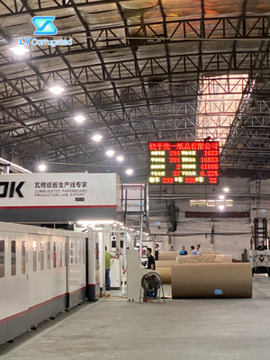 Buharlı Isıtma Oluklu Mukavva İşleme Hattı Uzun Hizmet Ömrü 5ply 200m / Min